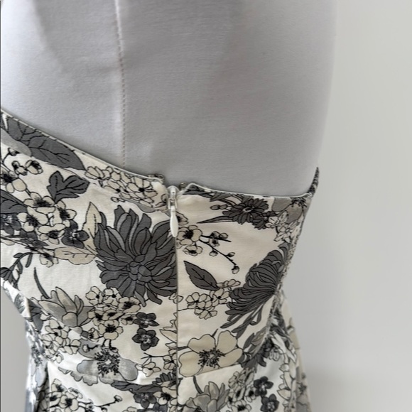 Old Navy Black and White Strapless Dress for Wedding Guests - Picture 4 of 7